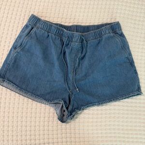 Women’s Old Navy Blue Jean Elastic Waist Shorts